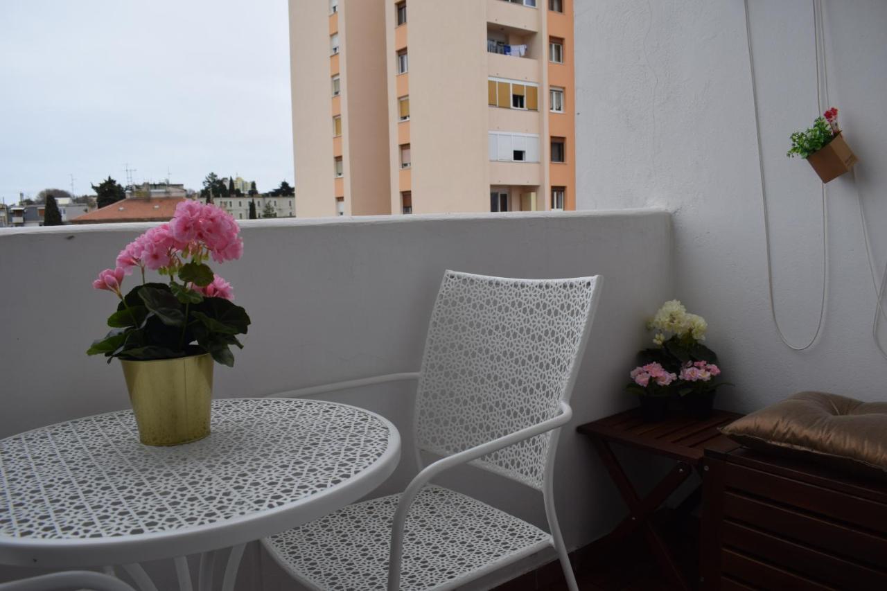 Apartment Trixi Pula Exterior foto